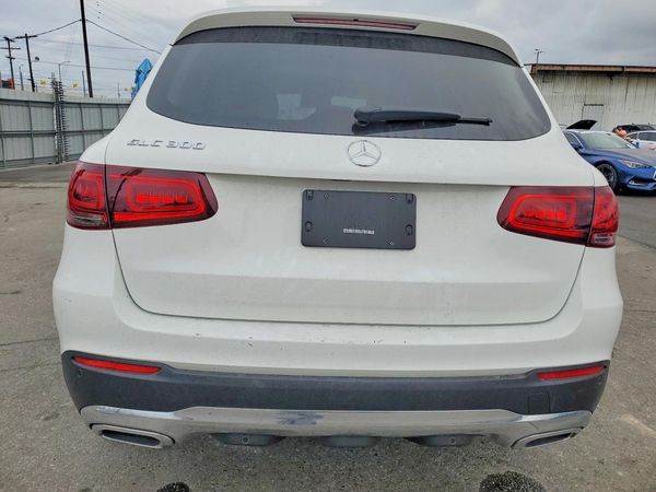 2022 MERCEDES-BENZ GLC