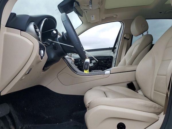2022 MERCEDES-BENZ GLC