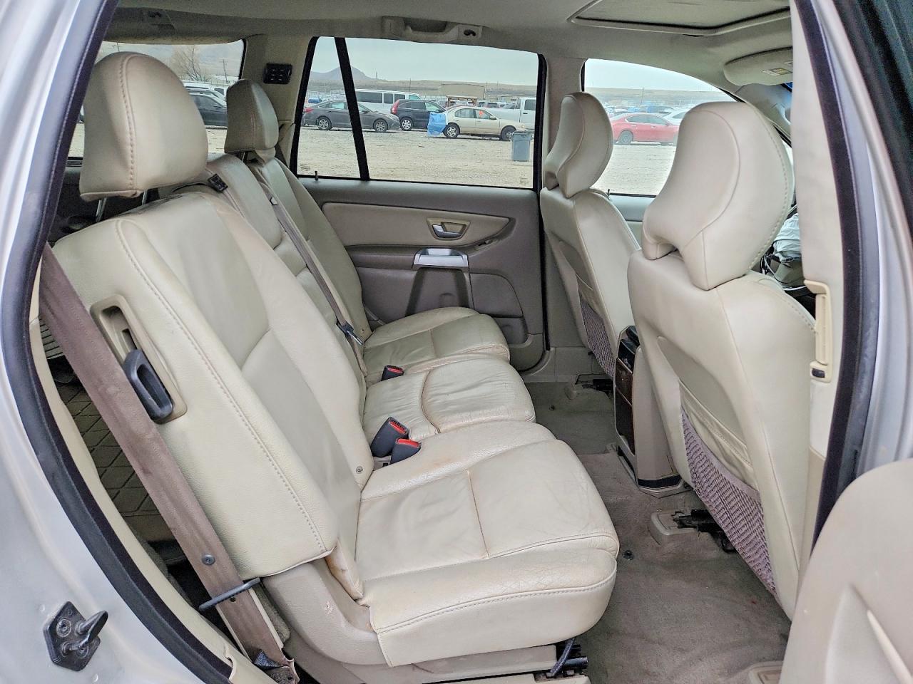 2004 VOLVO XC90