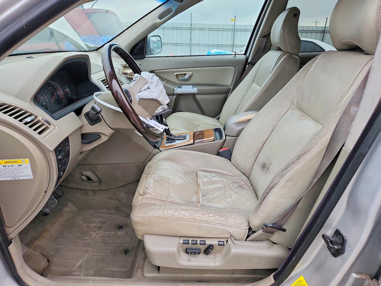 2004 VOLVO XC90