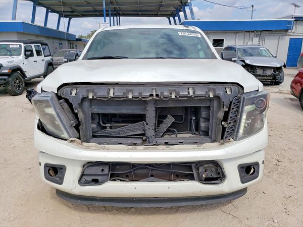 2019 NISSAN TITAN