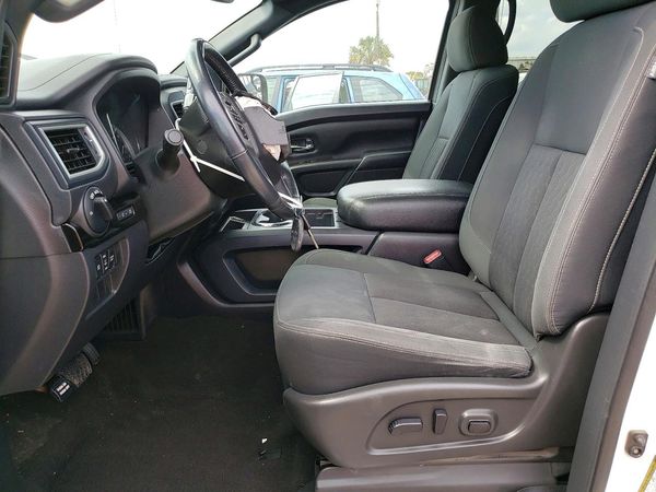 2019 NISSAN TITAN