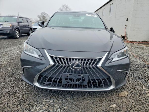 2023 LEXUS ES 300H