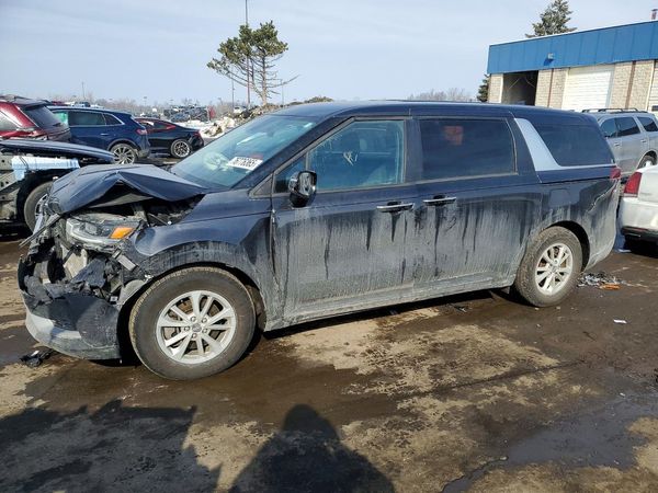 2022 KIA CARNIVAL LX, LX Seat Package