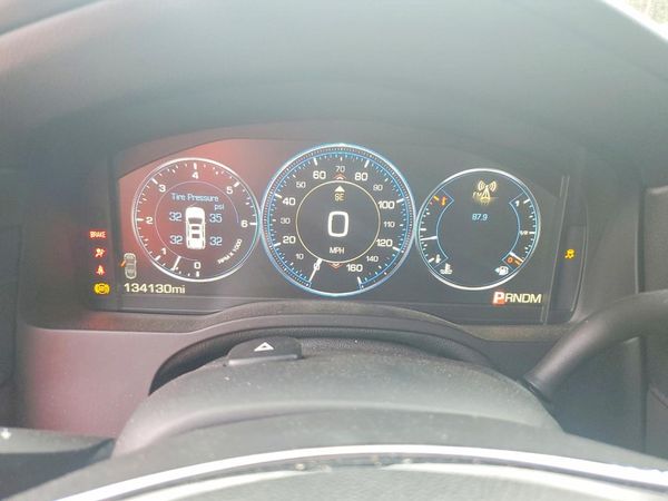 2015 CADILLAC ESCALADE Luxury