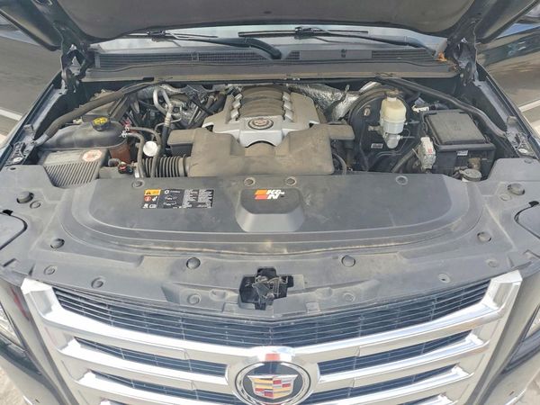 2015 CADILLAC ESCALADE Luxury