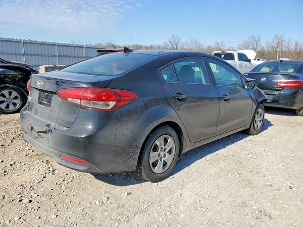 2017 KIA FORTE LX Base