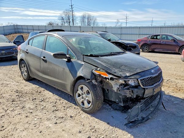 2017 KIA FORTE LX Base