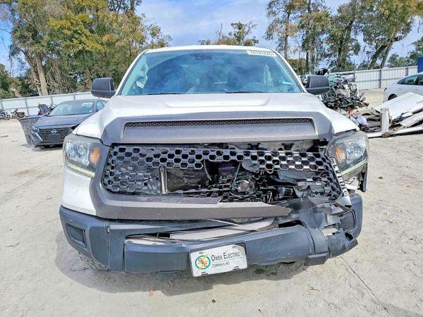 2021 TOYOTA TUNDRA SR5 grade