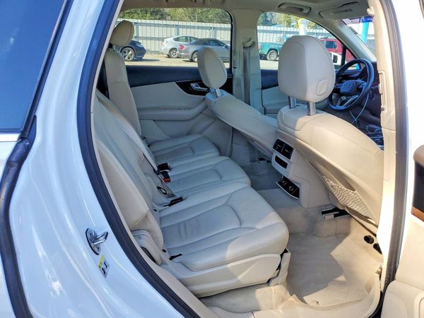 2017 AUDI Q7