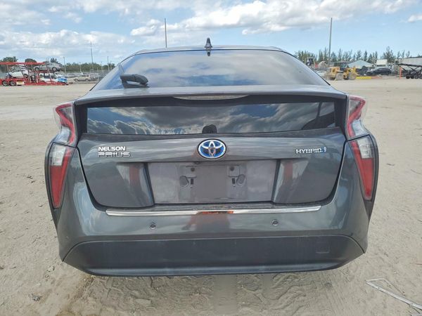 2016 TOYOTA PRIUS