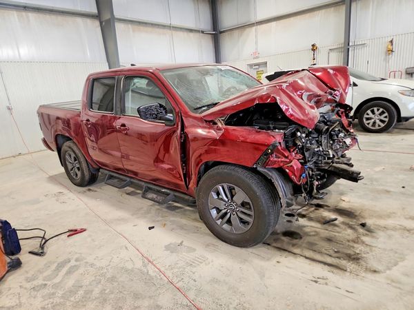 2025 NISSAN FRONTIER — Passenger 3/4