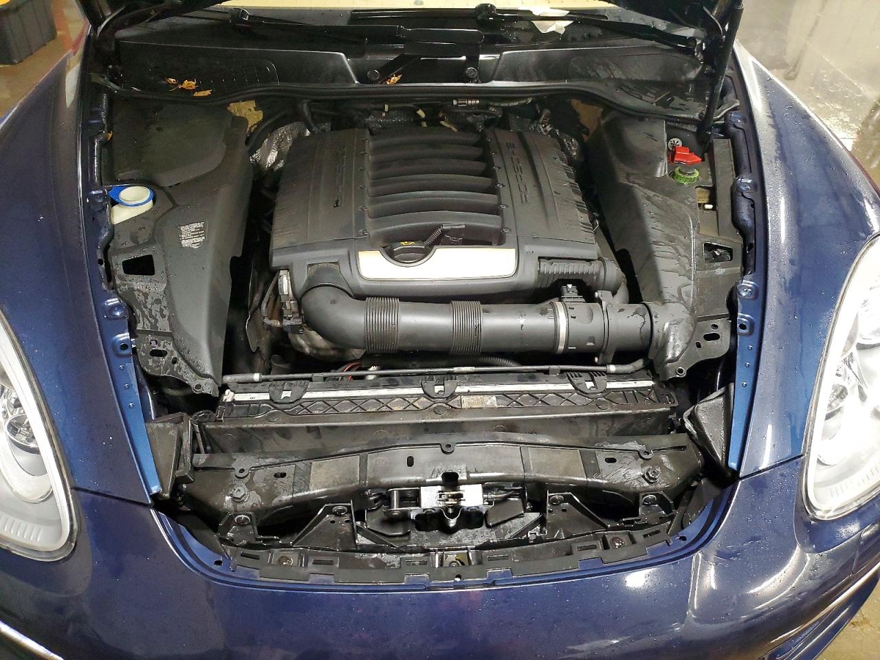 2013 PORSCHE CAYENNE