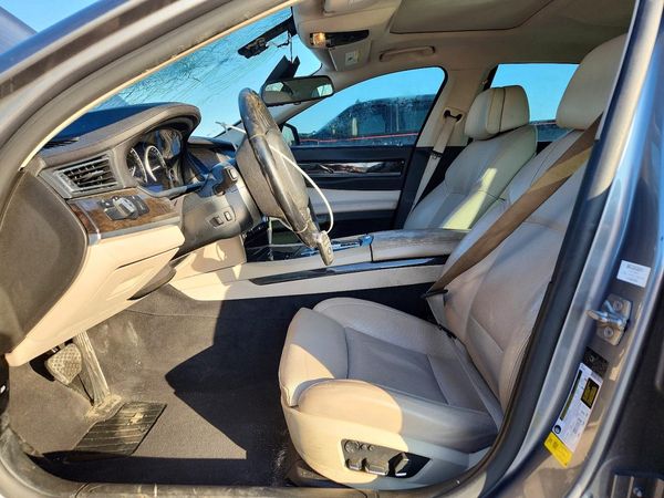 2012 BMW 750 750Li/Alpina B7