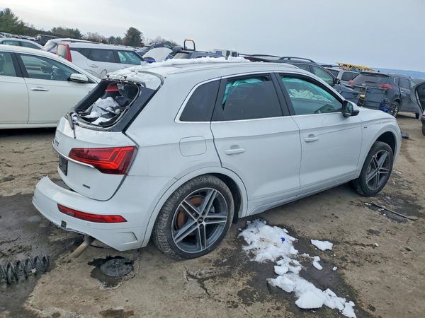 2021 AUDI Q5 E