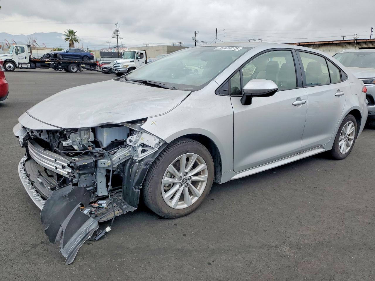 2025 TOYOTA COROLLA