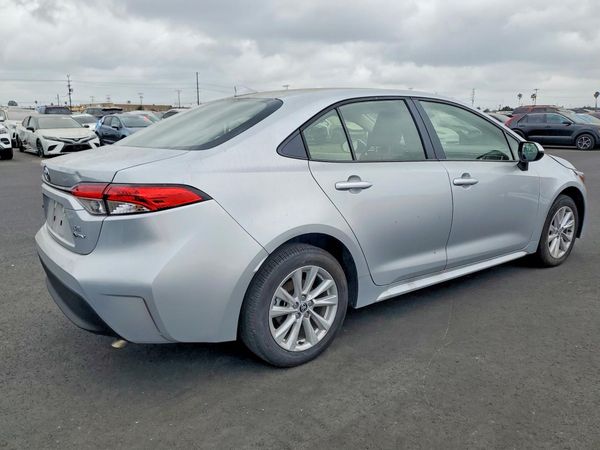 2025 TOYOTA COROLLA