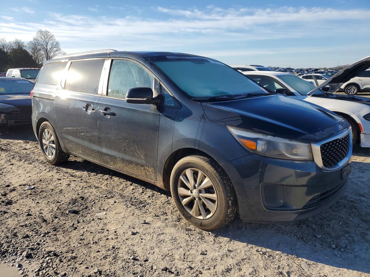 2015 KIA SEDONA GL - Middle-low
