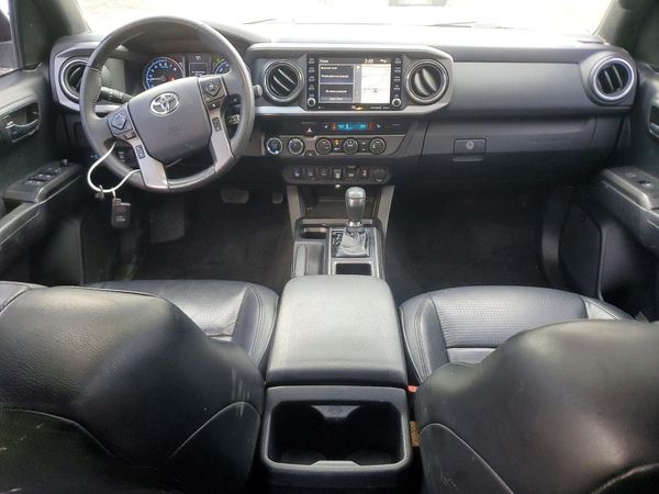 2020 TOYOTA TACOMA SR5