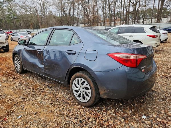 2018 TOYOTA COROLLA