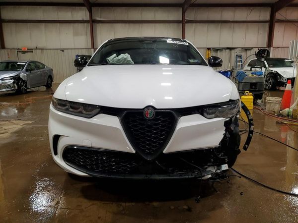 2024 ALFA ROMEO TONALE VELOCE EAWD