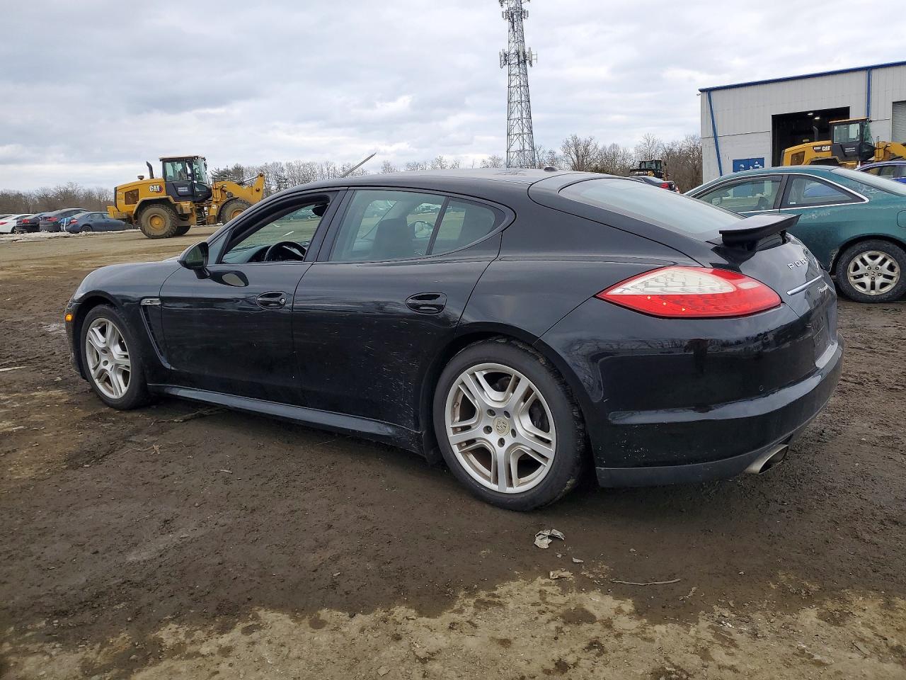 2013 PORSCHE PANAMERA Base (2WD), 4 (4WD)