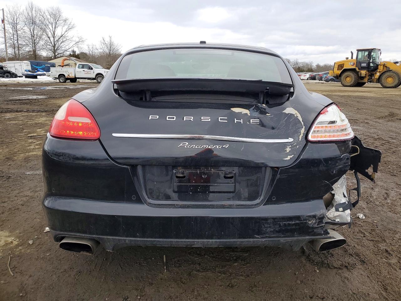 2013 PORSCHE PANAMERA Base (2WD), 4 (4WD)