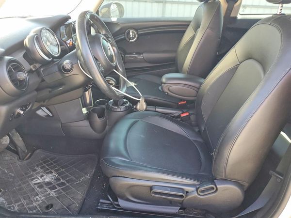 2016 MINI COOPER
