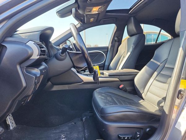 2017 LEXUS IS 300