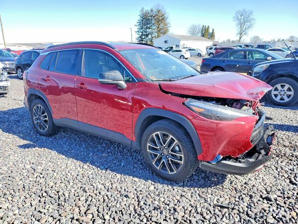 2026 TOYOTA COROLLA CROSS