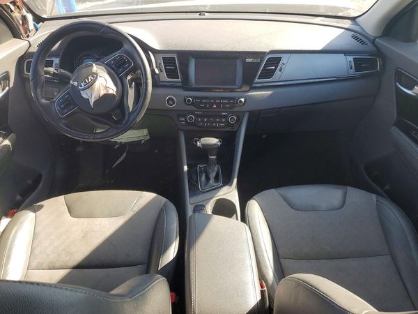 2017 KIA NIRO