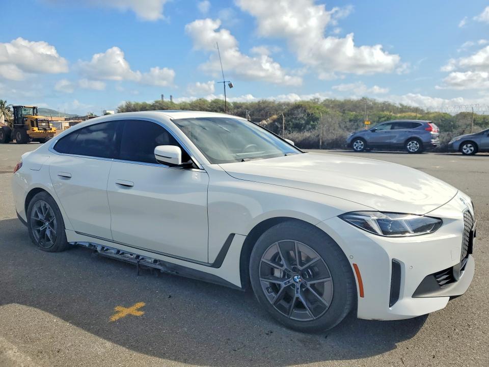 2025 BMW i4 eDrive40