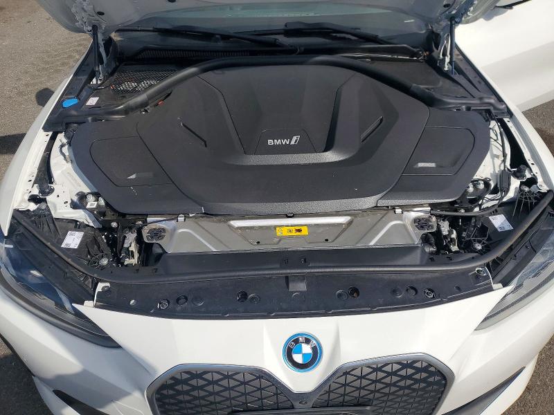 2025 BMW i4 eDrive40