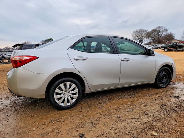2017 TOYOTA COROLLA