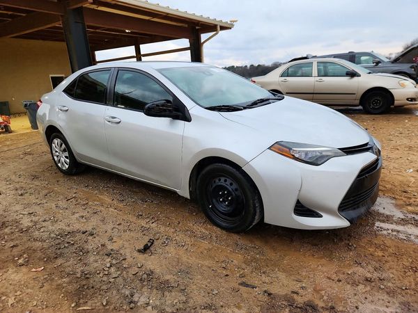 2017 TOYOTA COROLLA