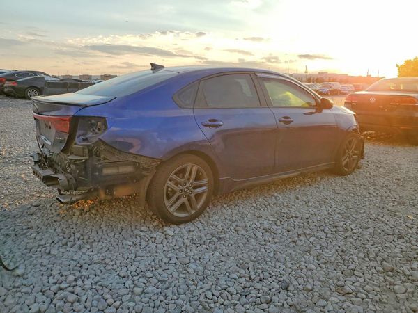 2021 KIA FORTE GT Line
