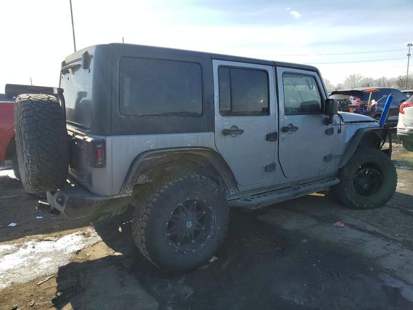2016 JEEP WRANGLER UNLIMITED SAHARA 4X4