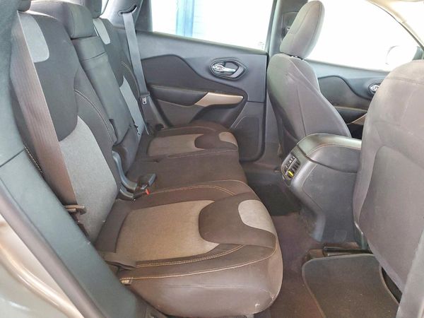 2017 JEEP CHEROKEE Sport