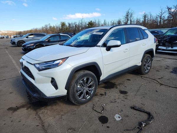 2022 TOYOTA RAV4