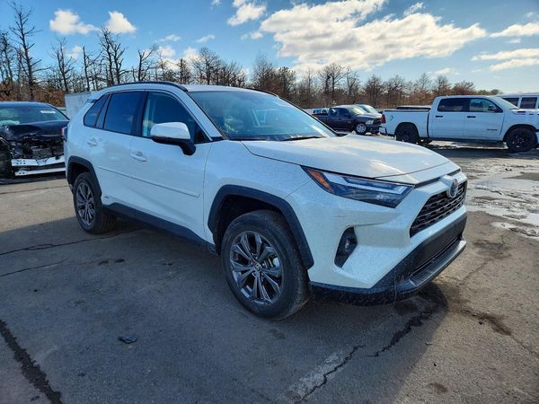 2022 TOYOTA RAV4