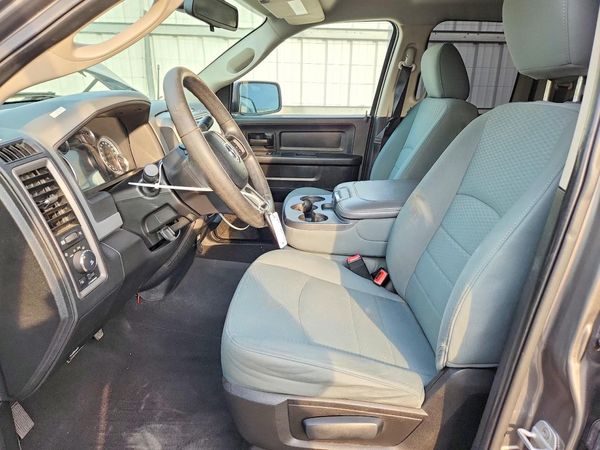 2013 RAM 1500 ST QUAD CAB 4X2