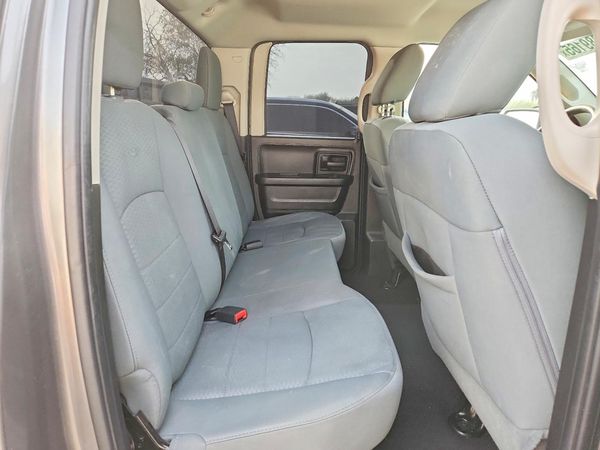 2013 RAM 1500 ST QUAD CAB 4X2