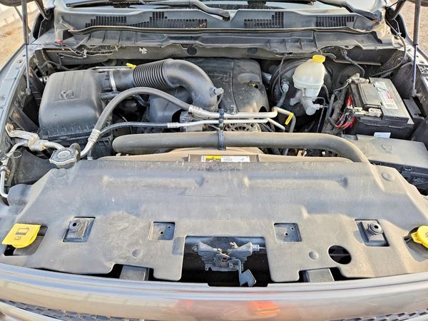 2013 RAM 1500 ST QUAD CAB 4X2