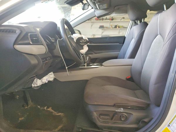 2023 TOYOTA CAMRY