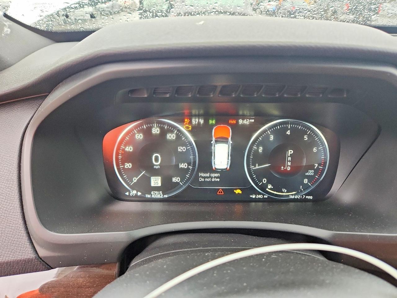 2019 VOLVO XC90 Momentum