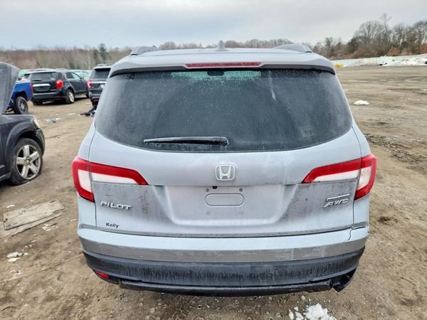 2022 HONDA PILOT SE