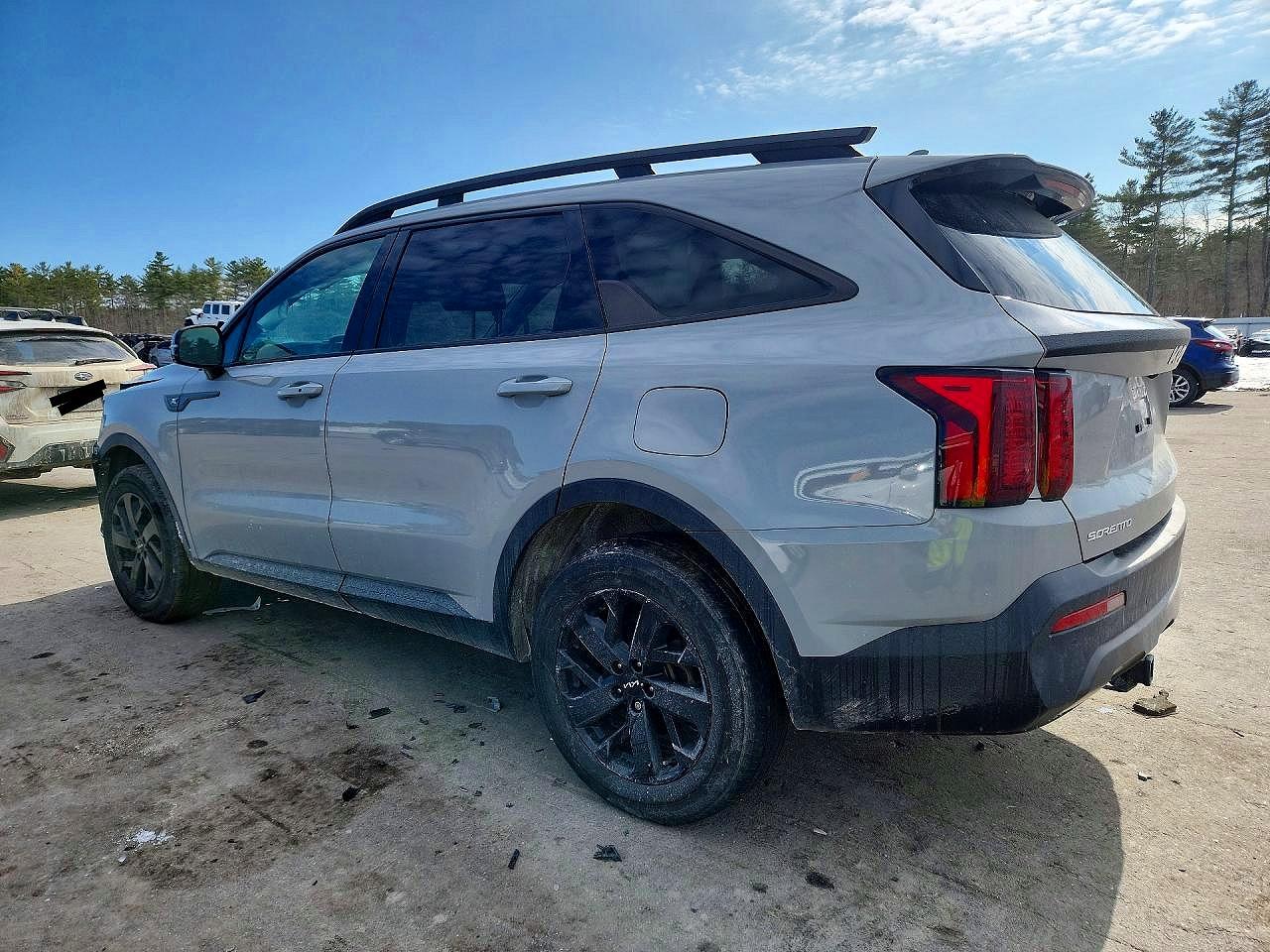2023 KIA SORENTO S