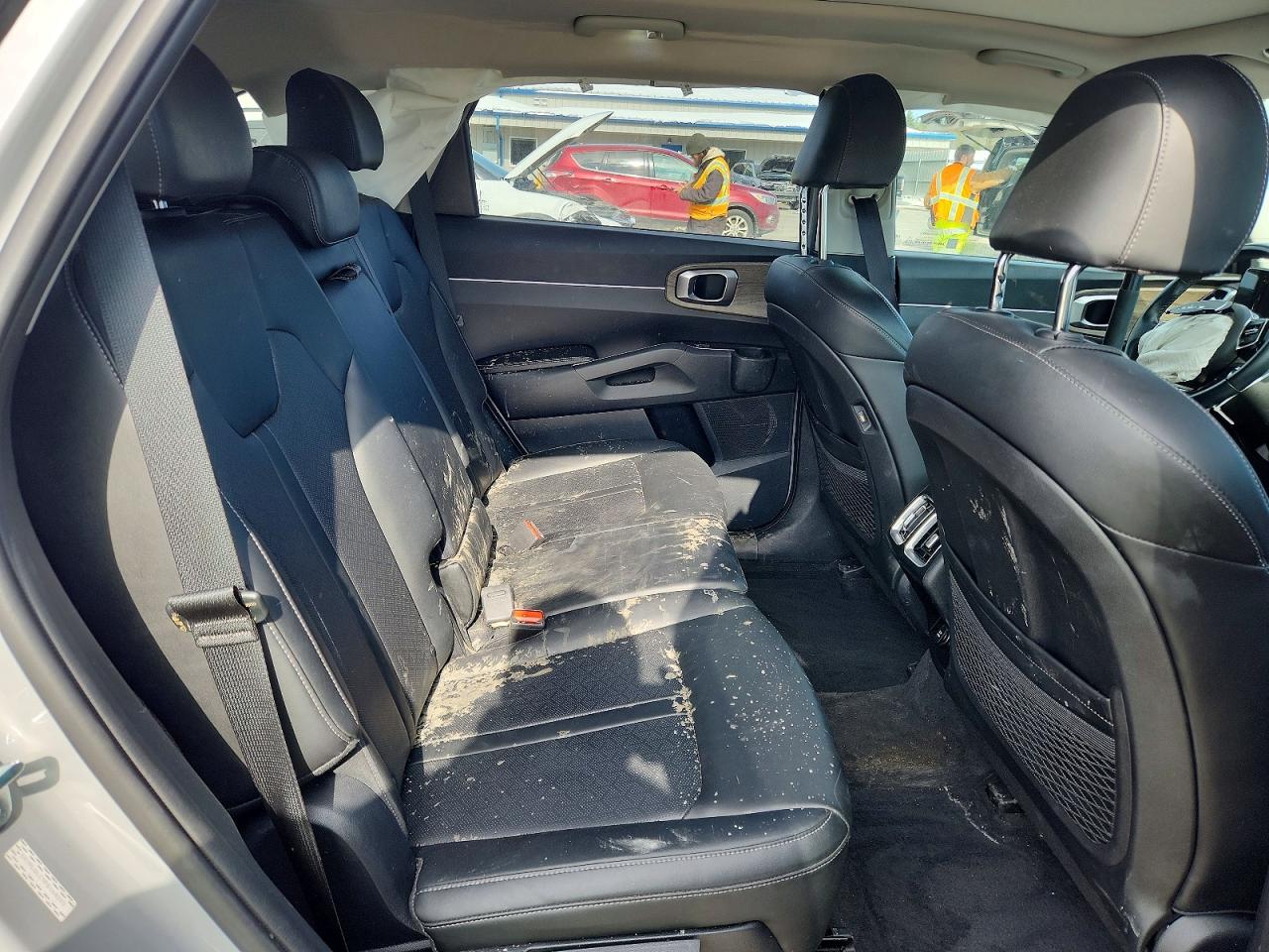 2023 KIA SORENTO S