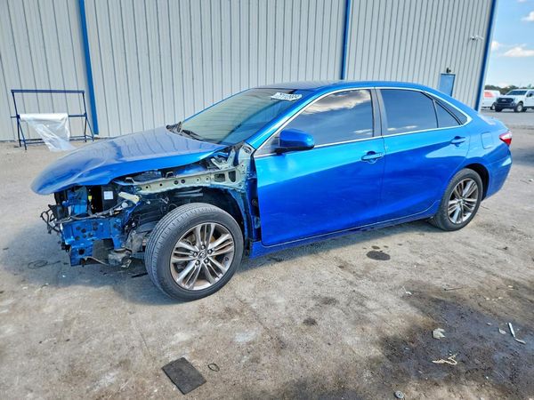 2017 TOYOTA CAMRY