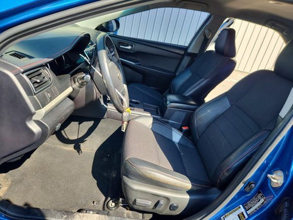 2017 TOYOTA CAMRY